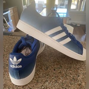 Men’s Adidas Superstars II Limited size 9.5 never worn